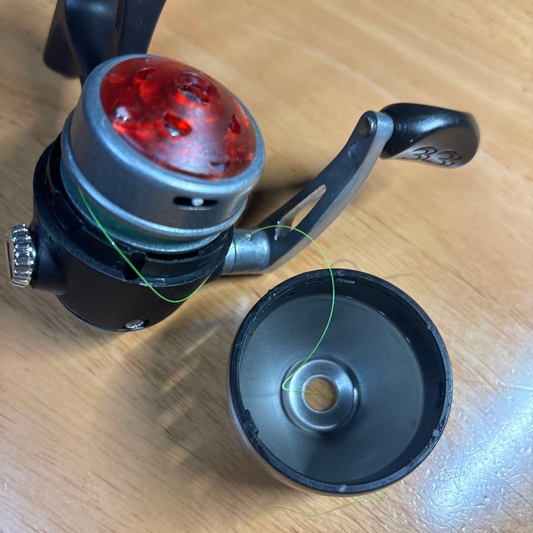 美品　ZEBCO33 マイクロトリガースピン　リール