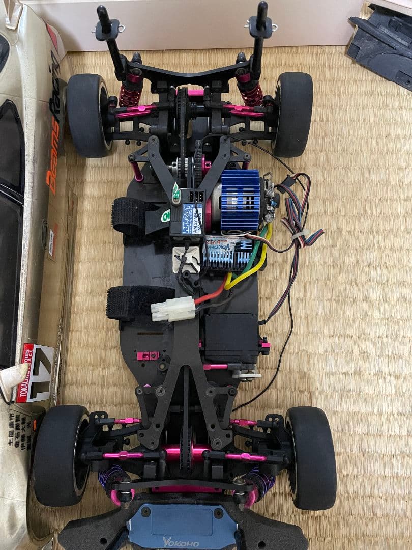 ヨコモ 1/10 ラジコン シャーシオプション大量　土屋圭市　動く送受信機に交換