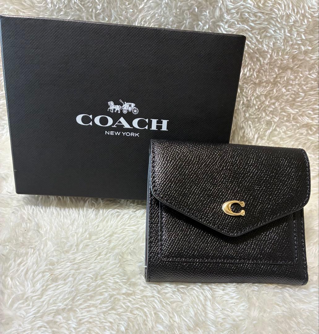 新品未使用 コーチ 三つ折り財布 ブラック Cロゴ レザー ミニ財布 C2328