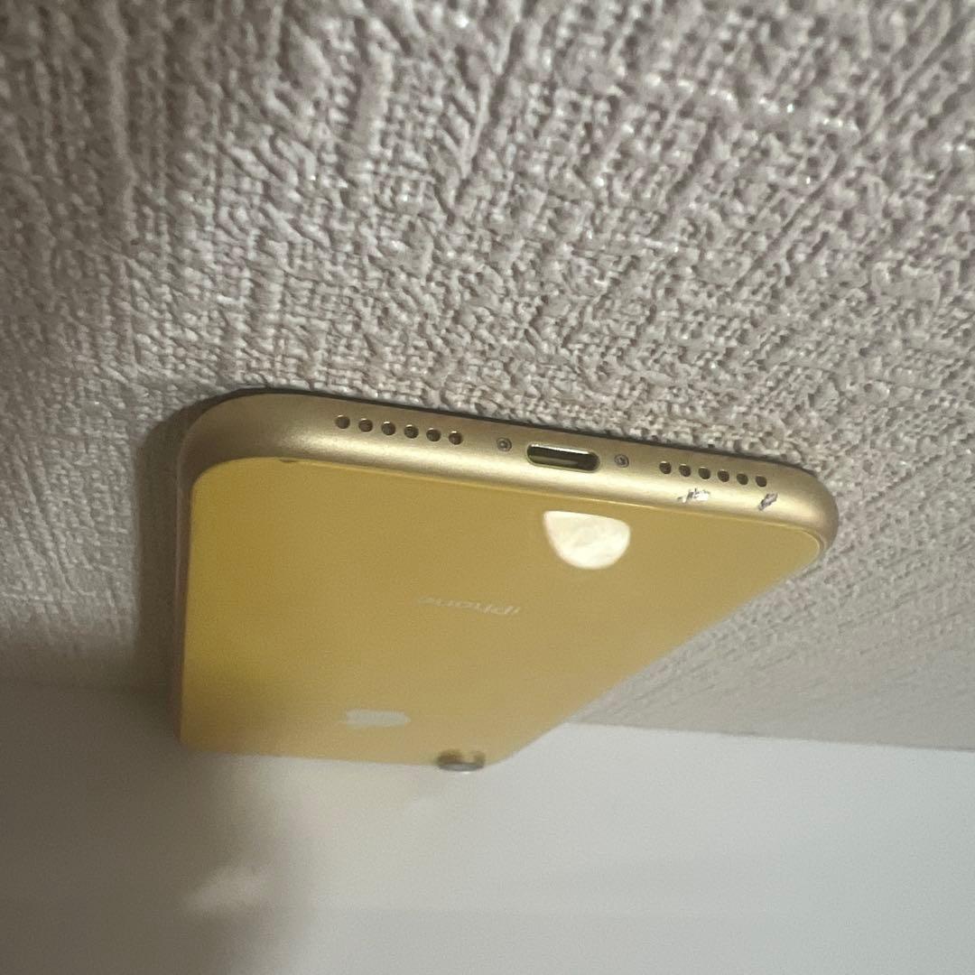 iPhone XR 64GB yellow au 動作品