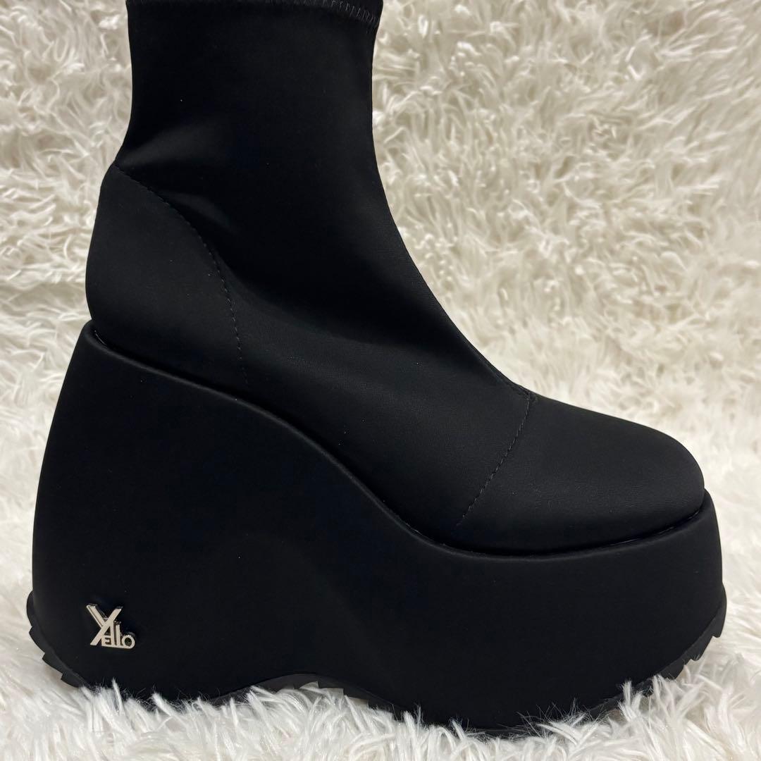 靴 YELLO TOKYO BLACK PLATFORM SHORT BOOTS