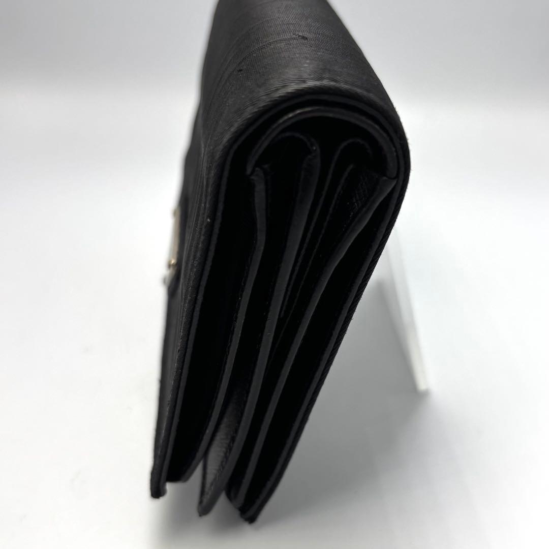 【美品】PRADA プラダ 三つ折り財布 ナイロン ブラックカード収納 小銭入れ