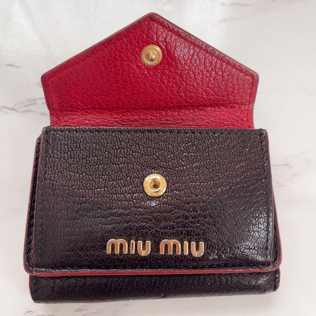 miumiu 三つ折り財布 レターウォレット マドラスラブ
