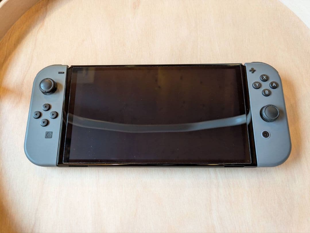 Nintendo Switch 本体 + ゲーム2本 + 充電器・ケーブル