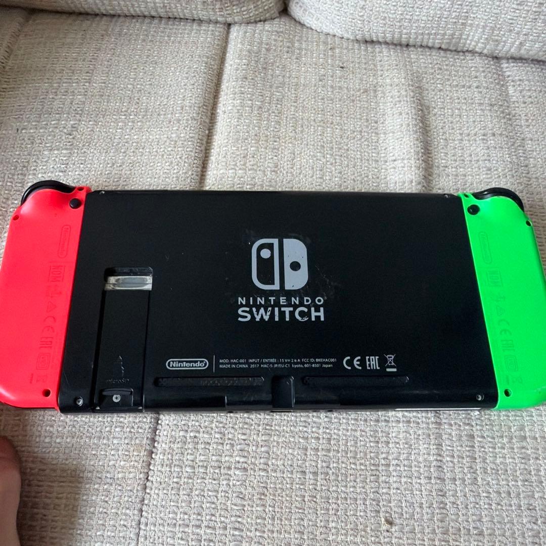 Nintendo Switch グリーン/レッド本体不動
