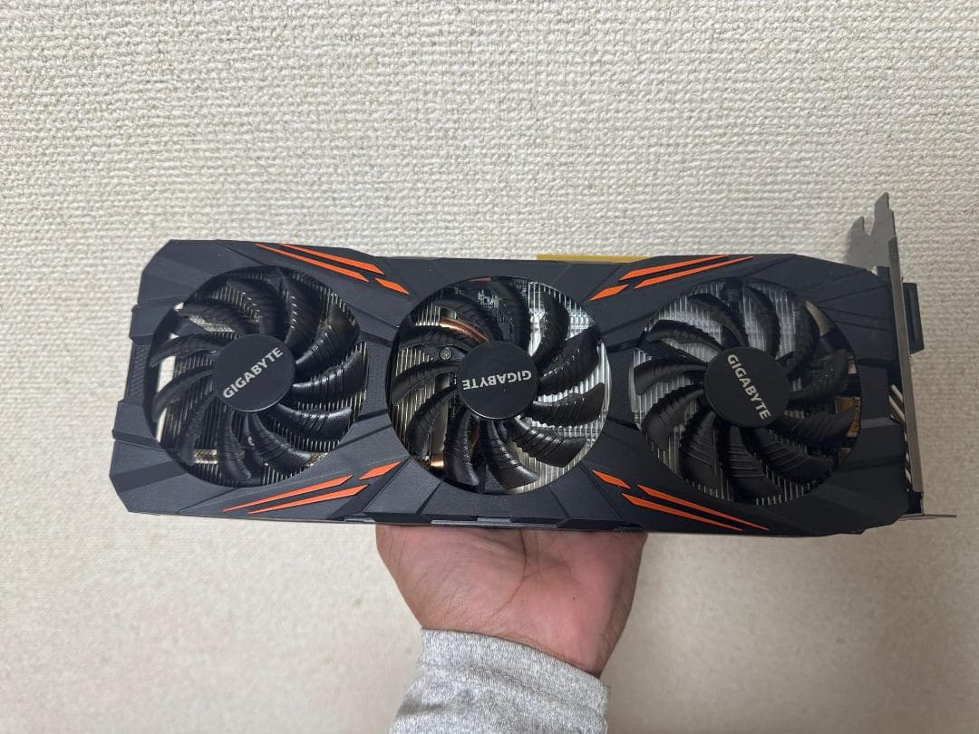 GIGABYTE GTX1070 トリプルファン グラフィックボード