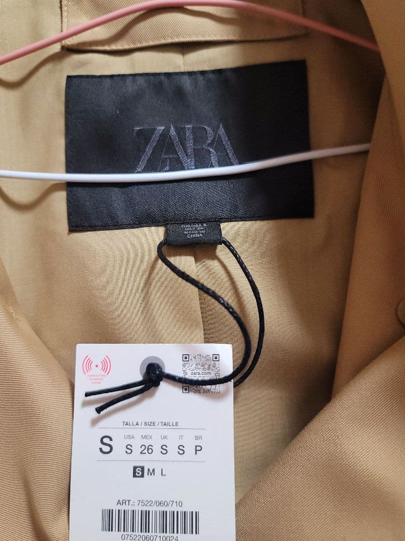 ZARA　ハイネック トレンチコート