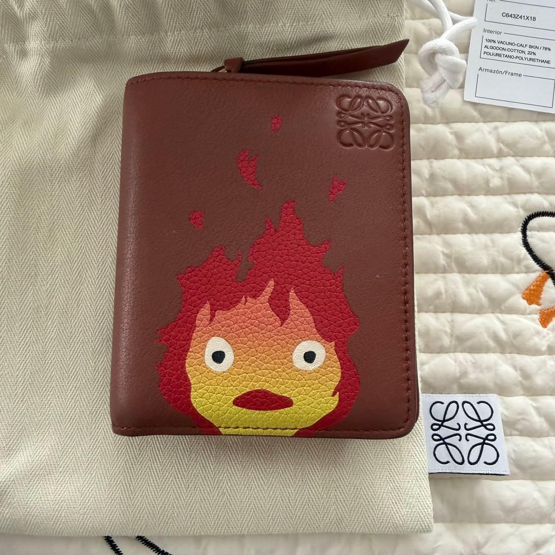 ロエベ　ジブリ　ハウルの動く城財布