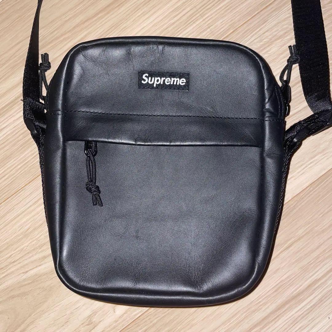 Supreme ブラック レザーショルダーバッグ