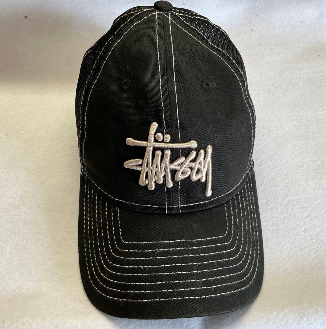 Stussy ブラック メッシュキャップ
