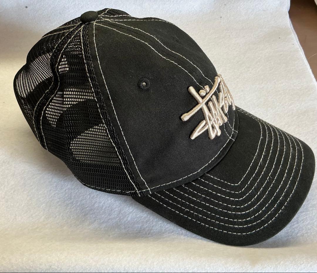 Stussy ブラック メッシュキャップ