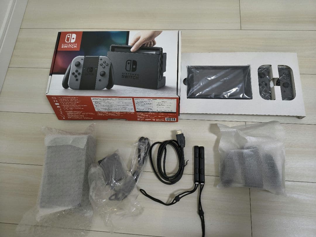 Nintendo Switch グレー　中古