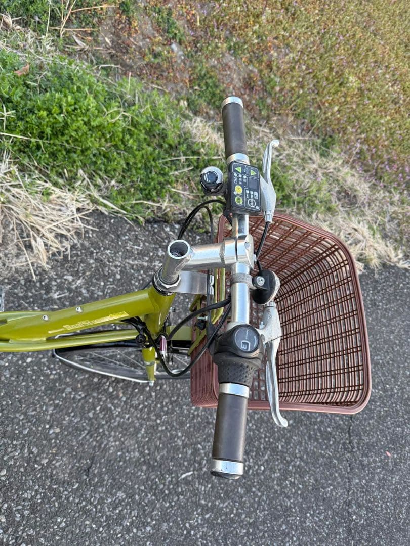 オリーブグリーン 電動アシスト自転車 前カゴ付き