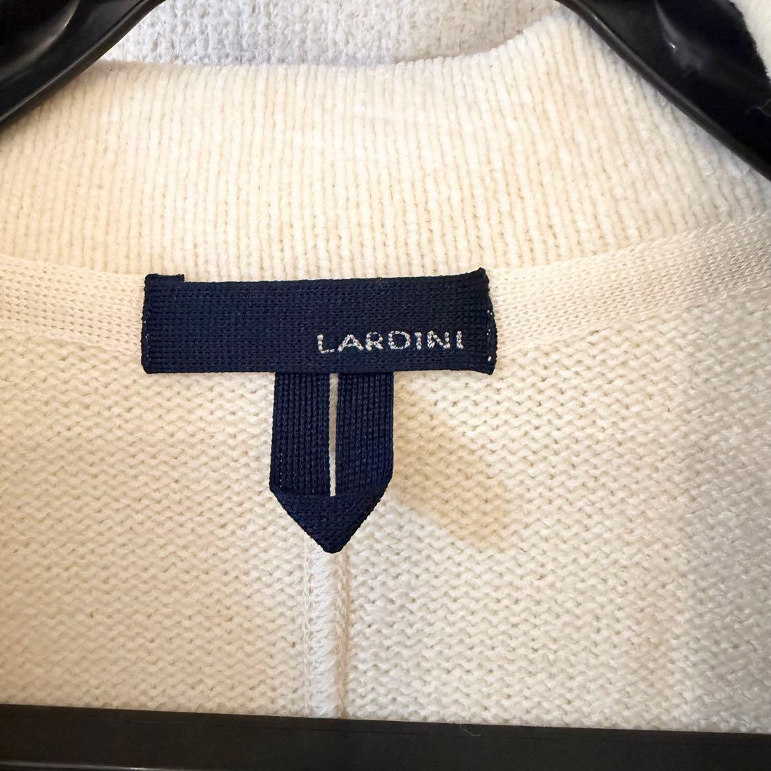LARDINI アイボリー テーラードジャケット　ブートニエール付き