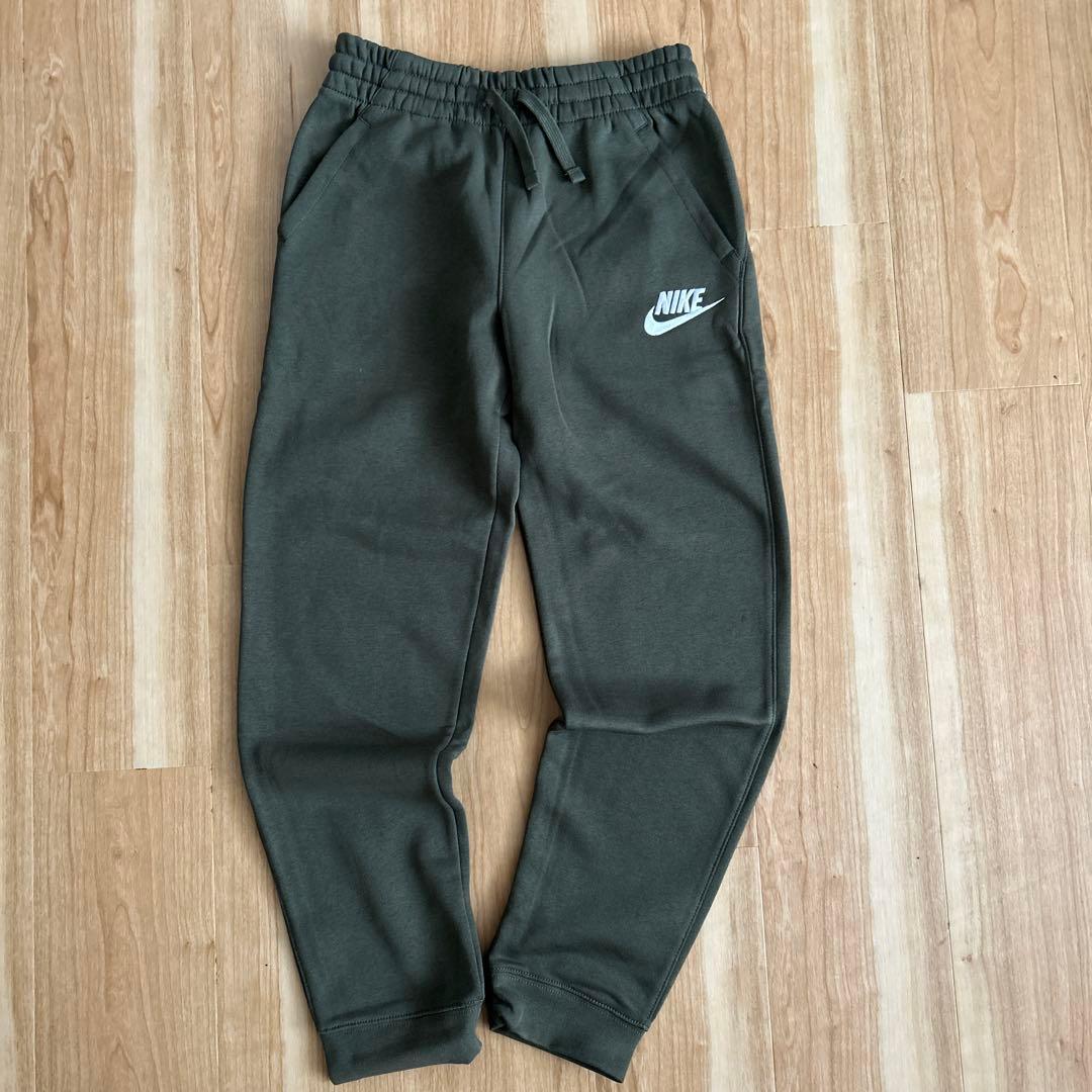 新品 NIKE スウェット 裏起毛 パーカー 上下 セットアップ カーキ 160