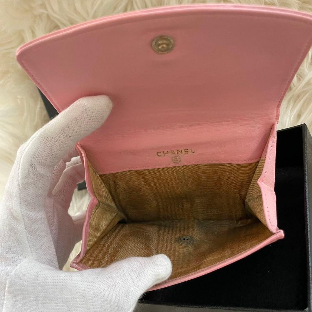 シャネル CHANEL 二つ折り 財布 ココマーク ピンク キャビアスキン