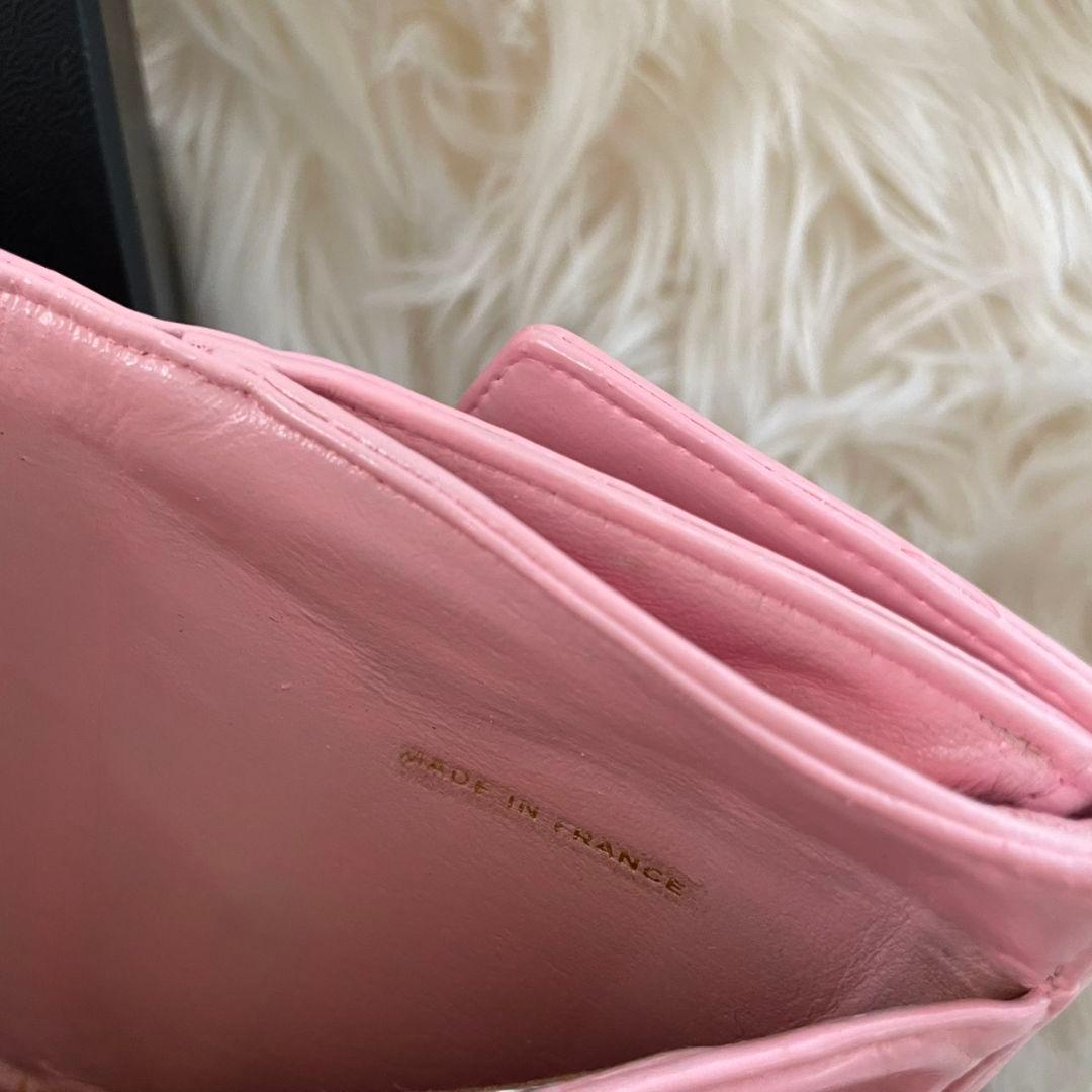 シャネル CHANEL 二つ折り 財布 ココマーク ピンク キャビアスキン