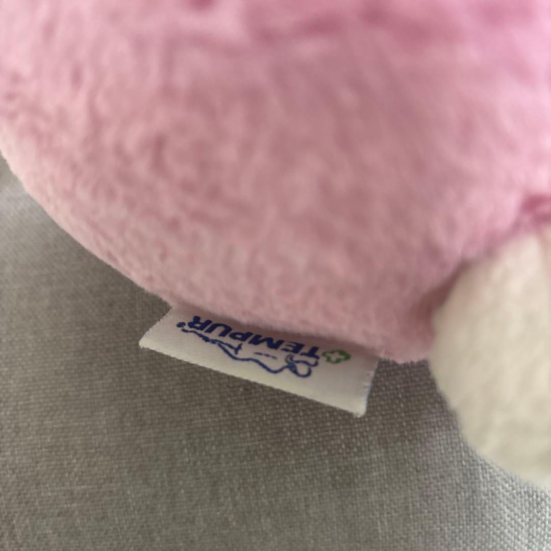 TEMPUR コラボ　キティ　ぬいぐるみ