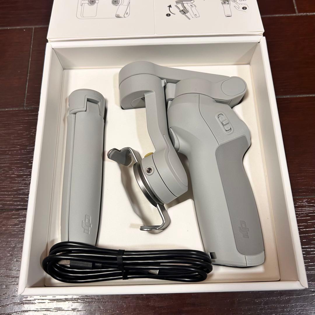 と*し様 【使用回数1回30分程度】DJI スマートジンバル Osmo Mobi