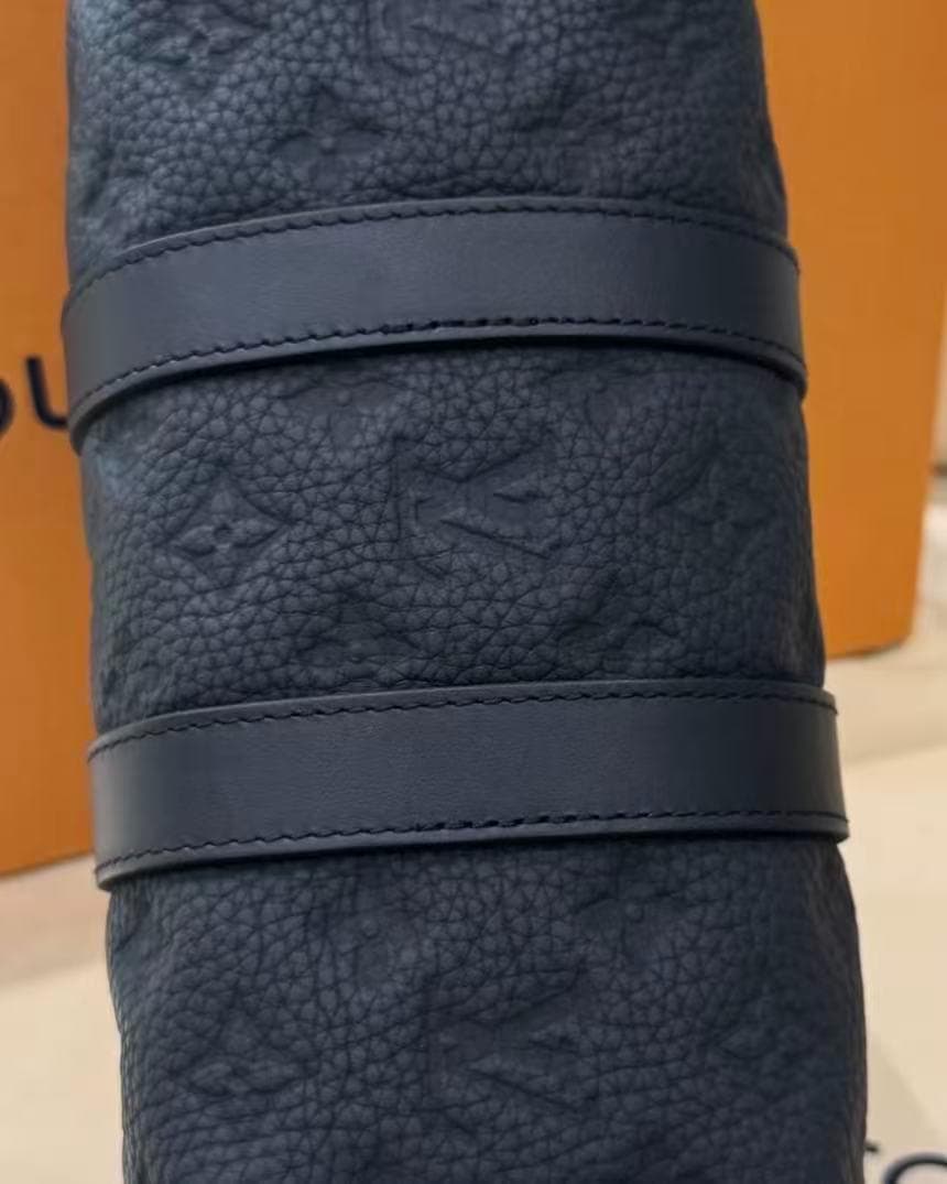 LOUIS ~VUITTON ブラックボストンバッグ