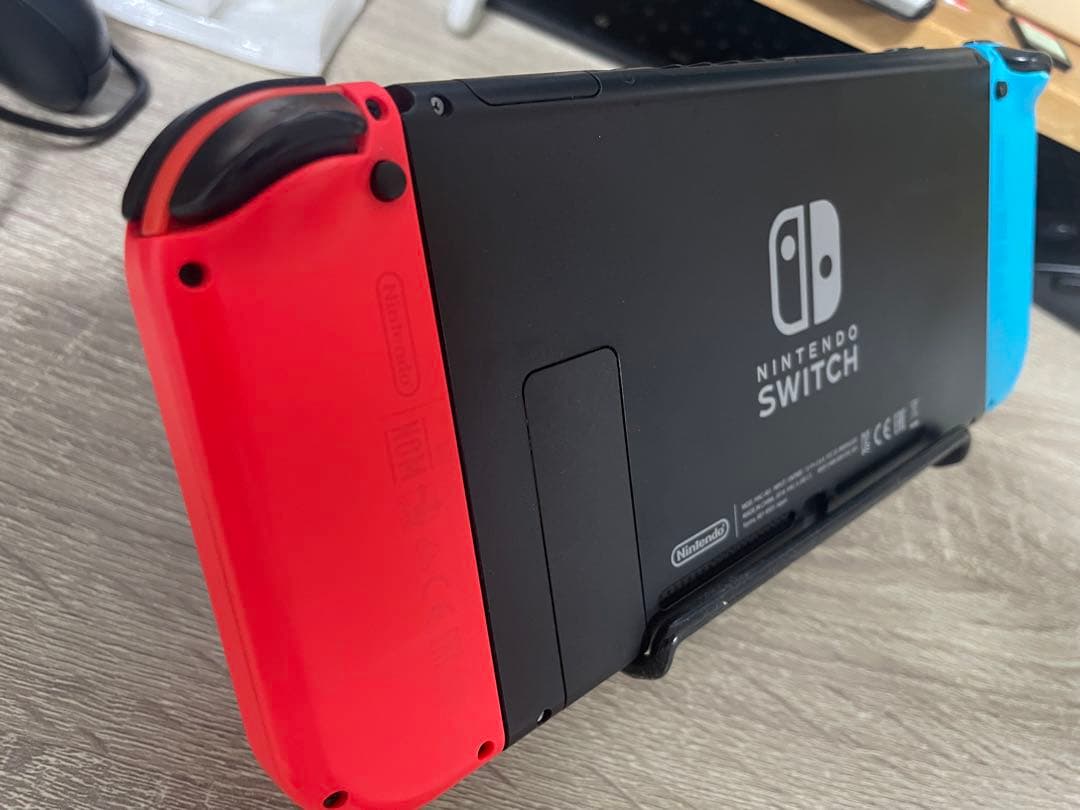最終値下げ Nintendo Switch 青/赤 本体