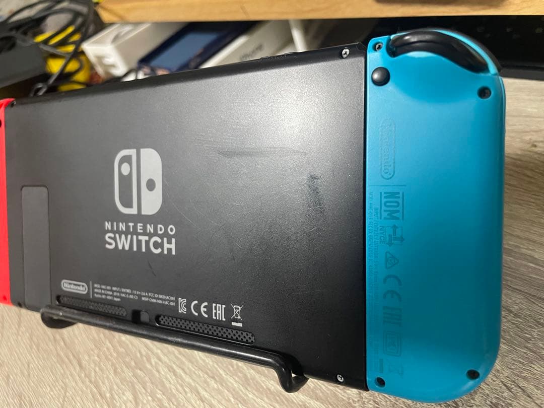 最終値下げ Nintendo Switch 青/赤 本体
