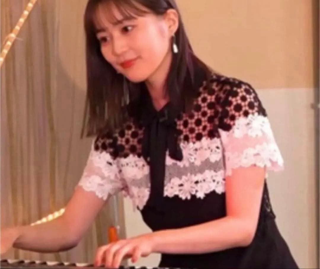 【美品】生田絵梨花、指原莉乃着用！Wild Lilyワンピース