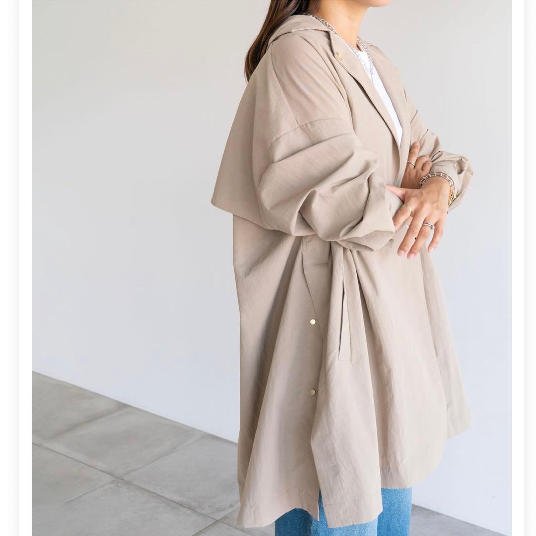 【新品】Aラインナイロンコート　はるかさんコラボ