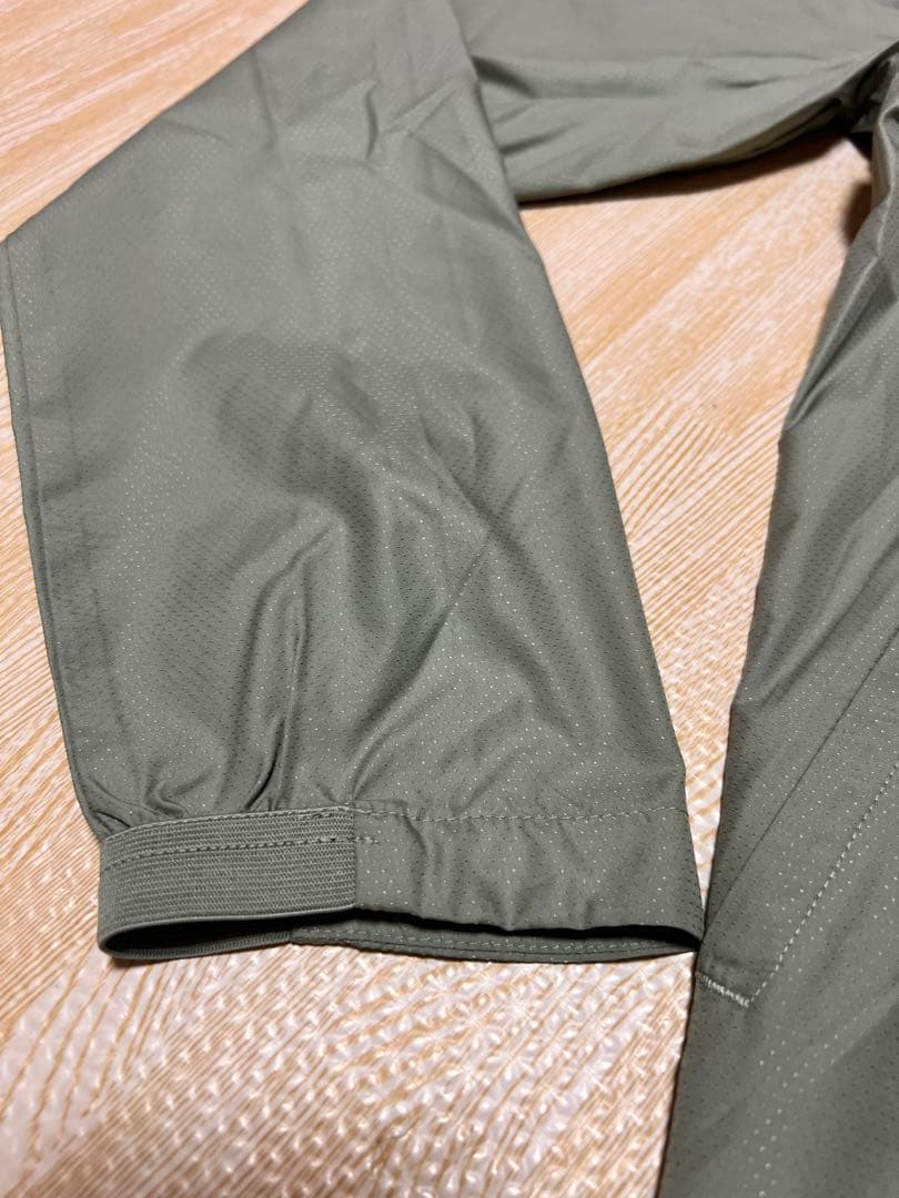 NIKE ナイキ エッセンシャル ジャケット ナイロンパーカー　グリーン 新品