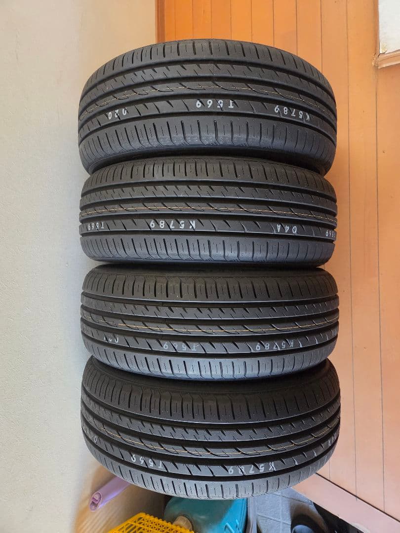 サマータイヤ 205/55ZR17 ４本セット
