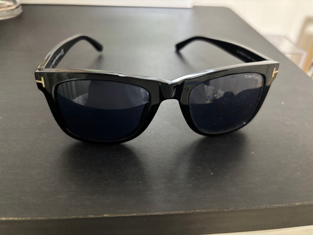 TOM FORD ブラック サングラス ケース付き