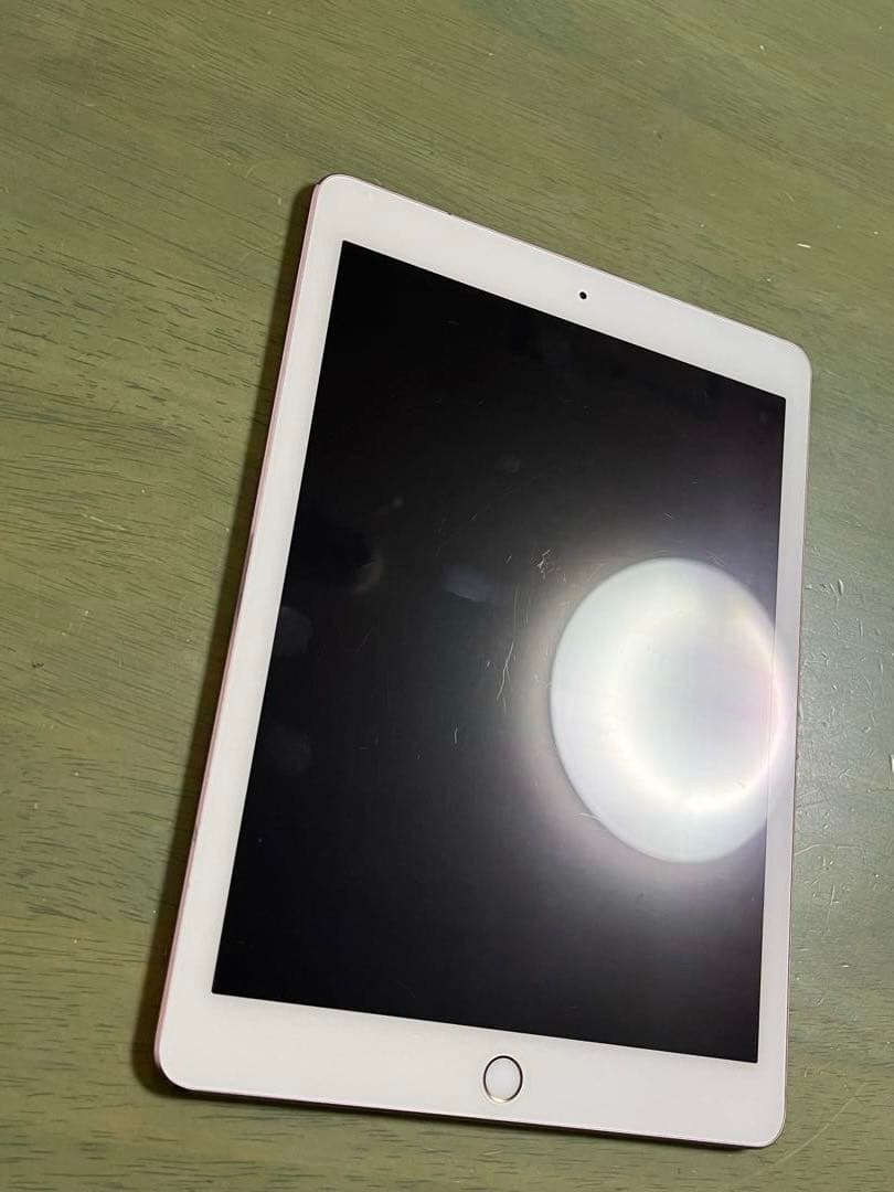 iPad Pro 9.7 Wi-Fi+Cellular 256GB SIMフリー