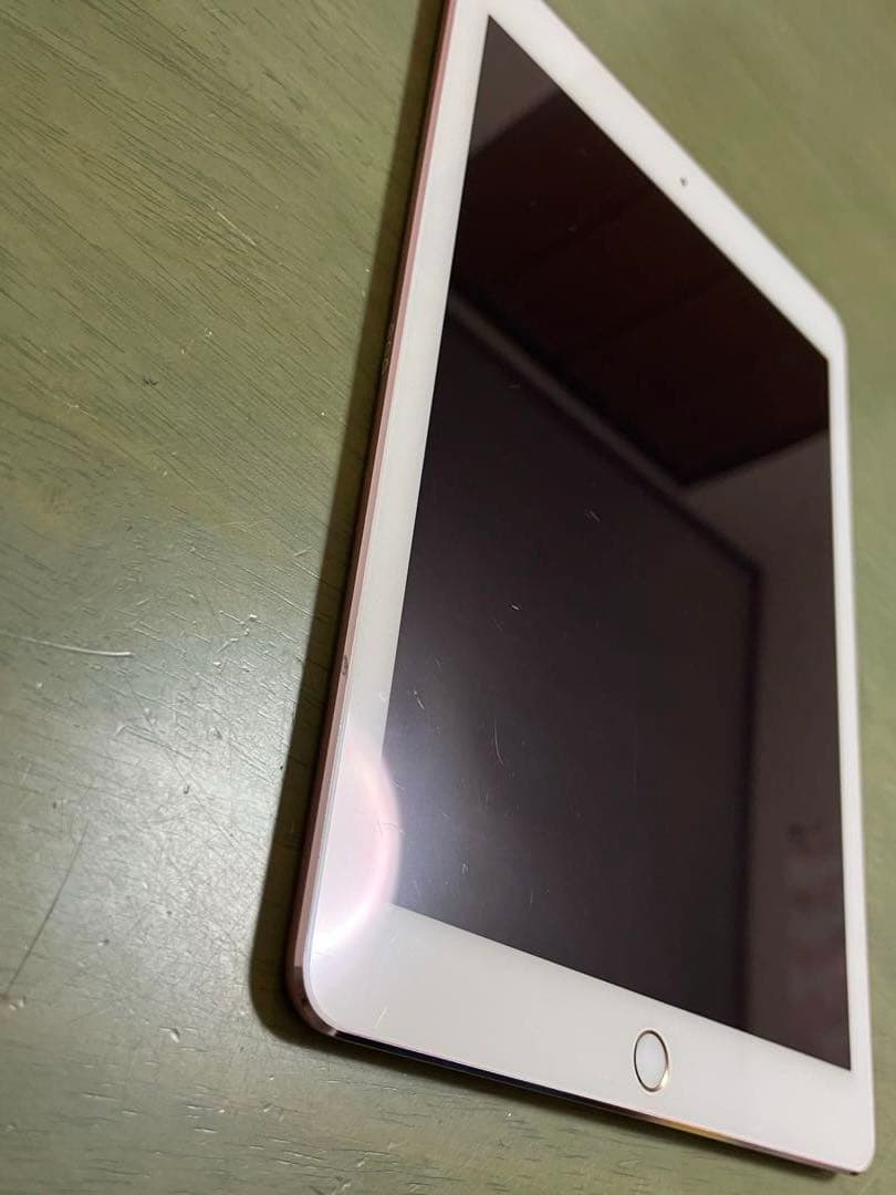 iPad Pro 9.7 Wi-Fi+Cellular 256GB SIMフリー