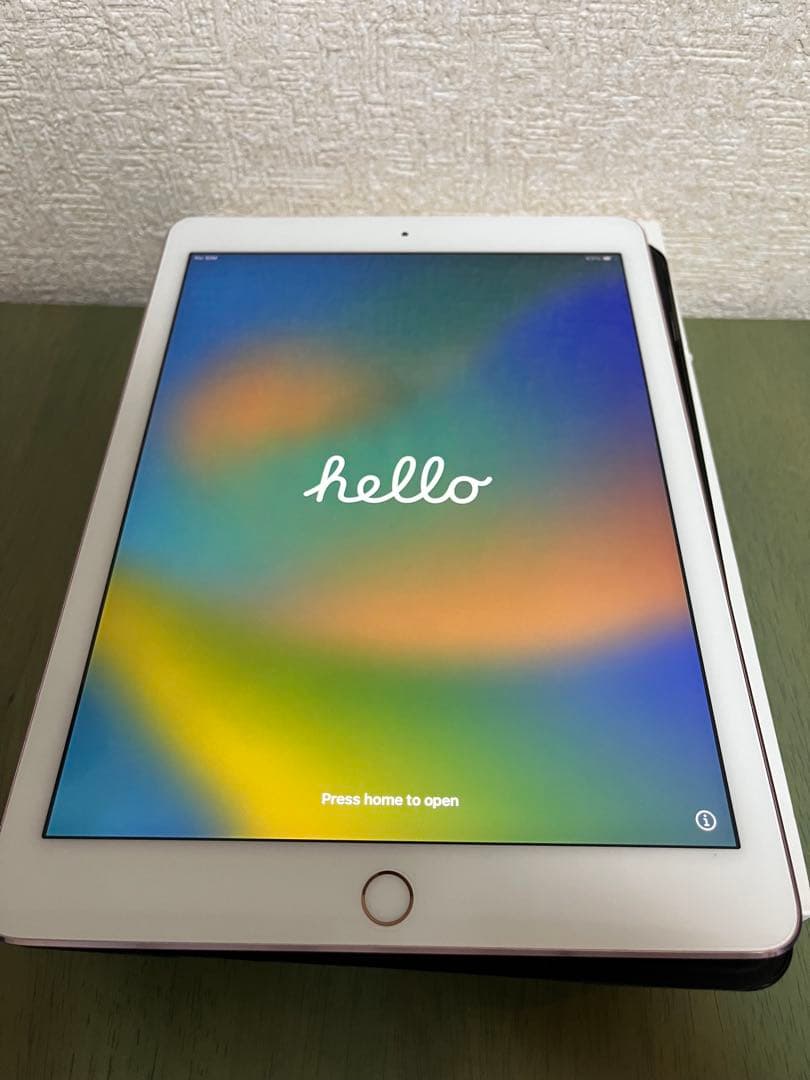 iPad Pro 9.7 Wi-Fi+Cellular 256GB SIMフリー