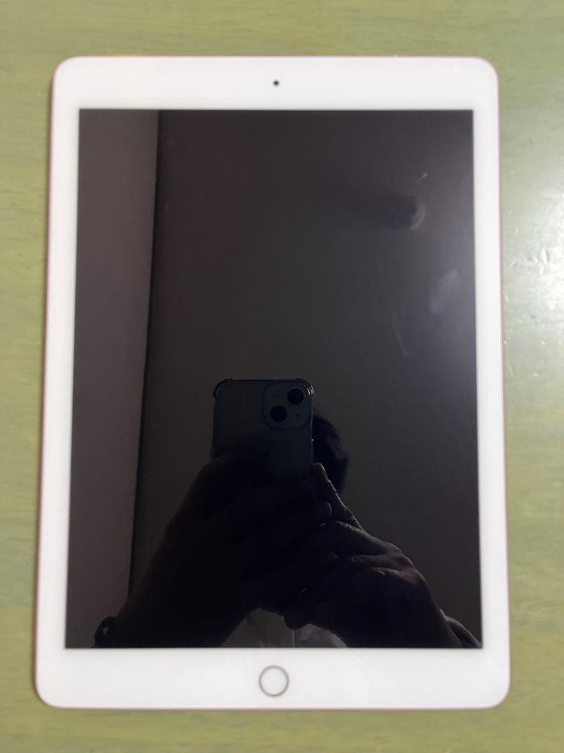 iPad Pro 9.7 Wi-Fi+Cellular 256GB SIMフリー