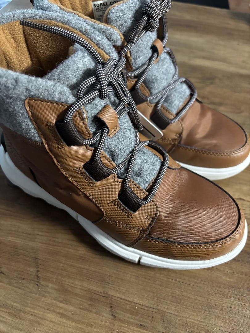 SOREL エクスプローラー2カーニバル(23㎝)新品　未使用