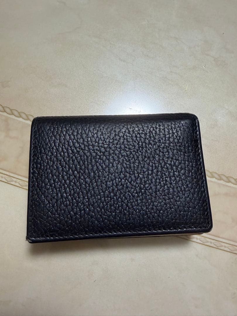 GUCCI 二つ折り財布 黒 リボンモチーフ