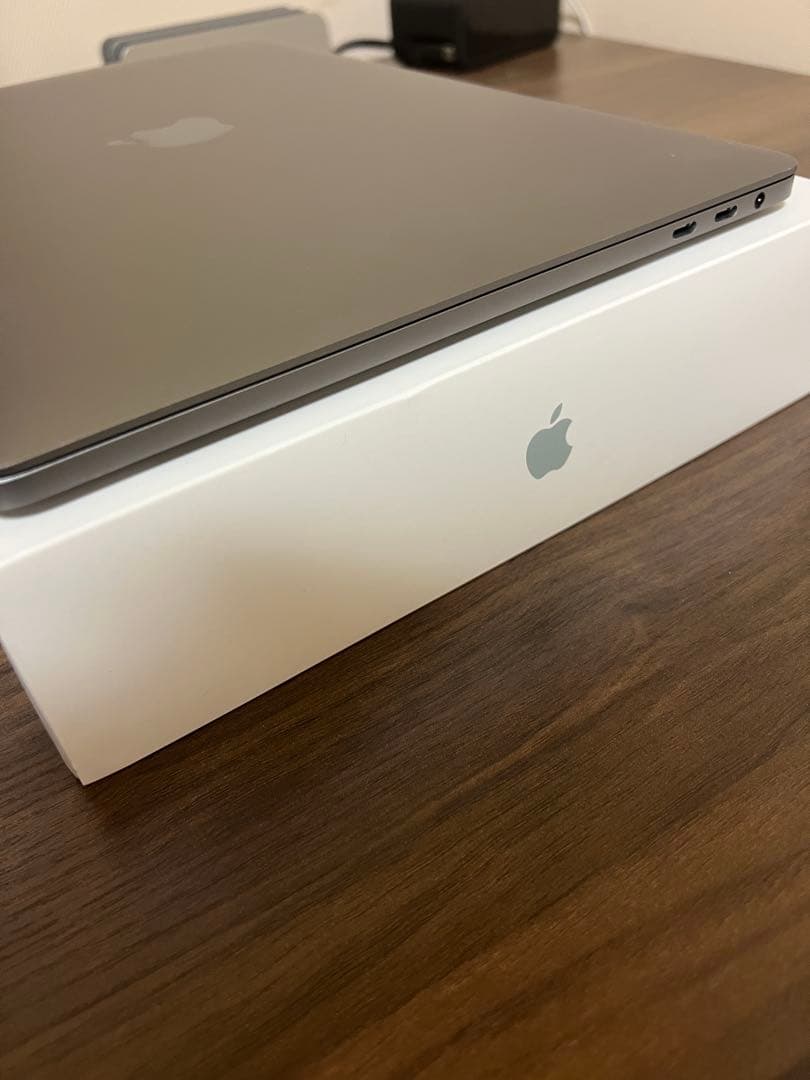 MacBook Pro13inch-2018 スペースグレーTouch Bar