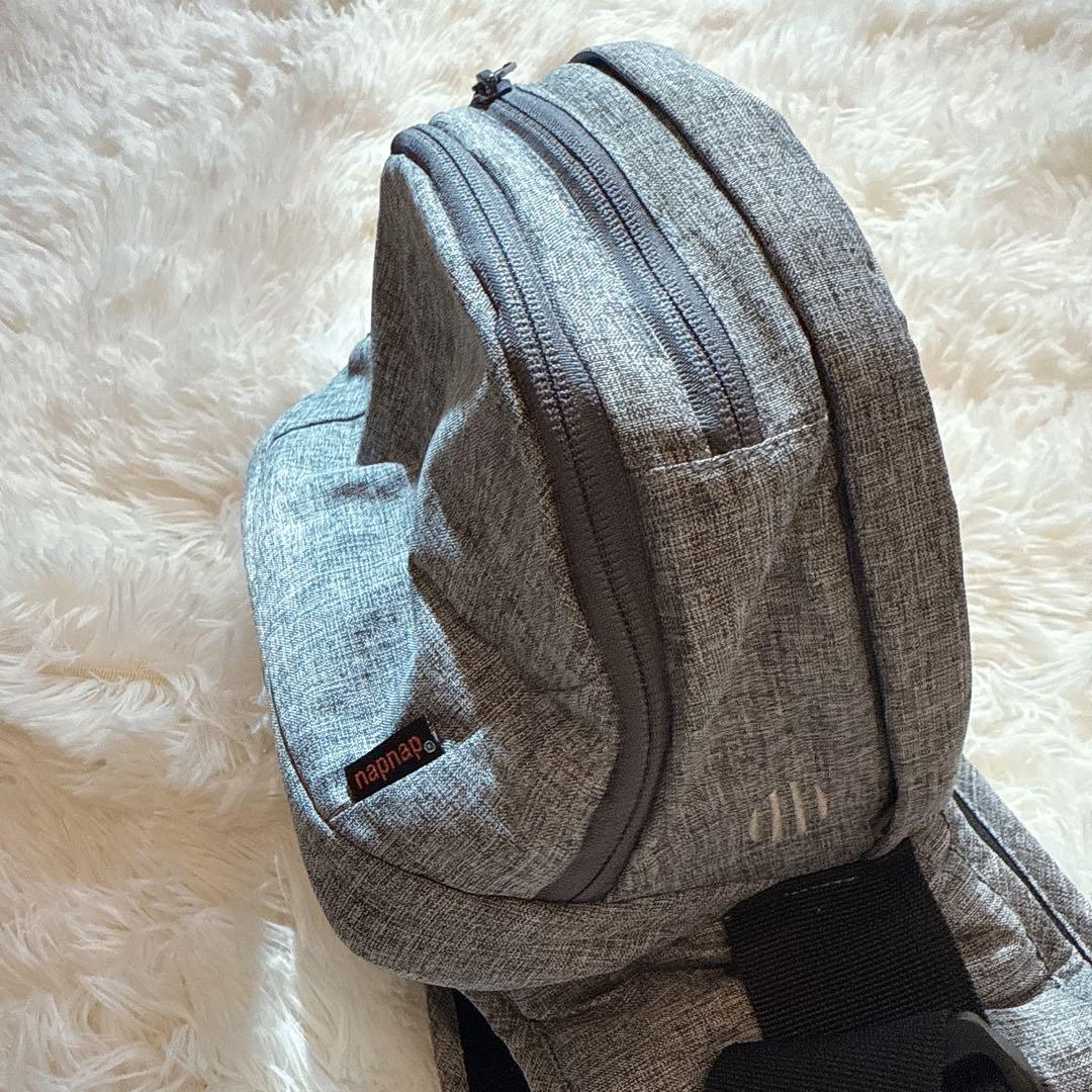 【極美品】napnap　Tran(トラン) 台座がたためるヒップシート 台座のみ