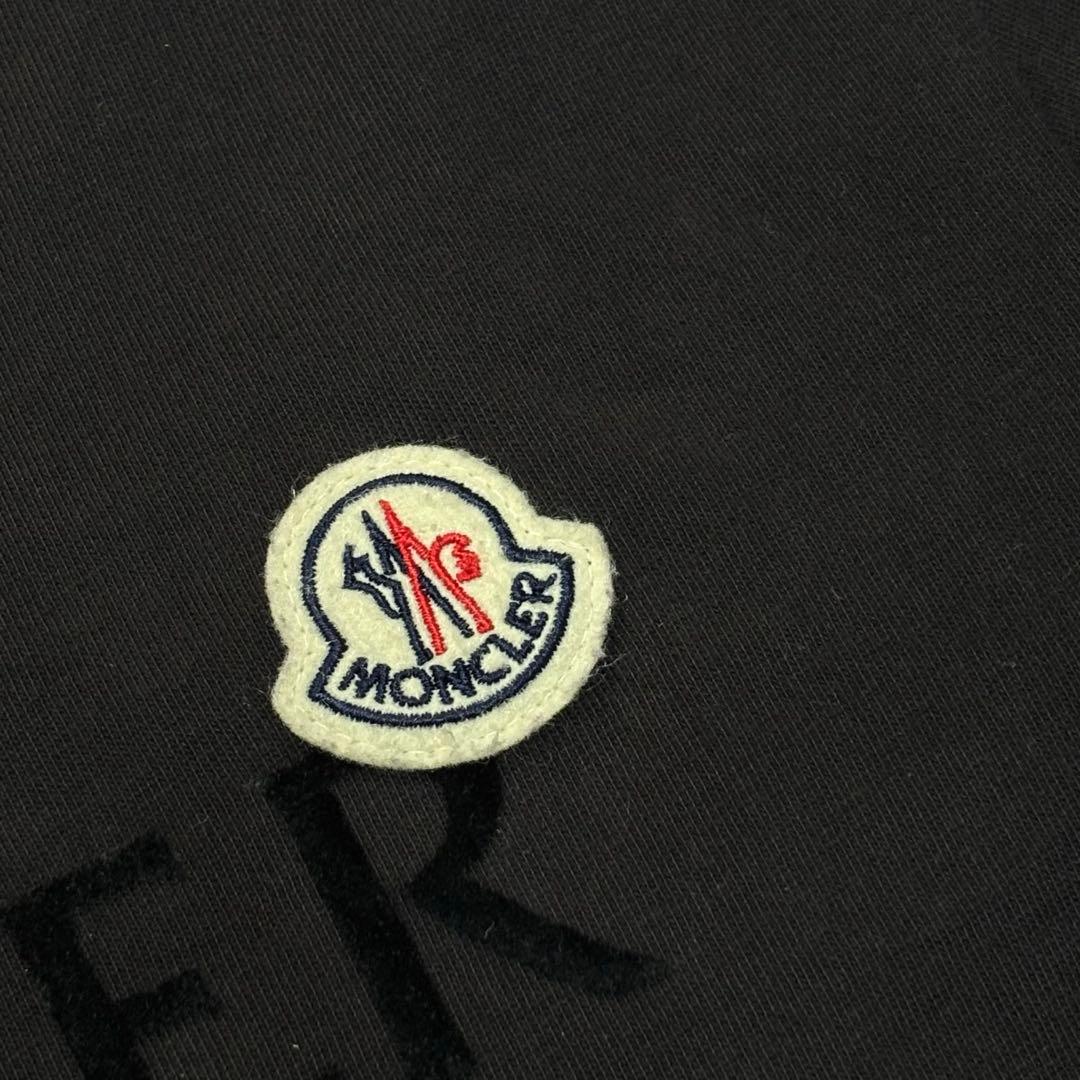 【完売モデル】モンクレール　Tシャツ　ブラック　Mサイズ