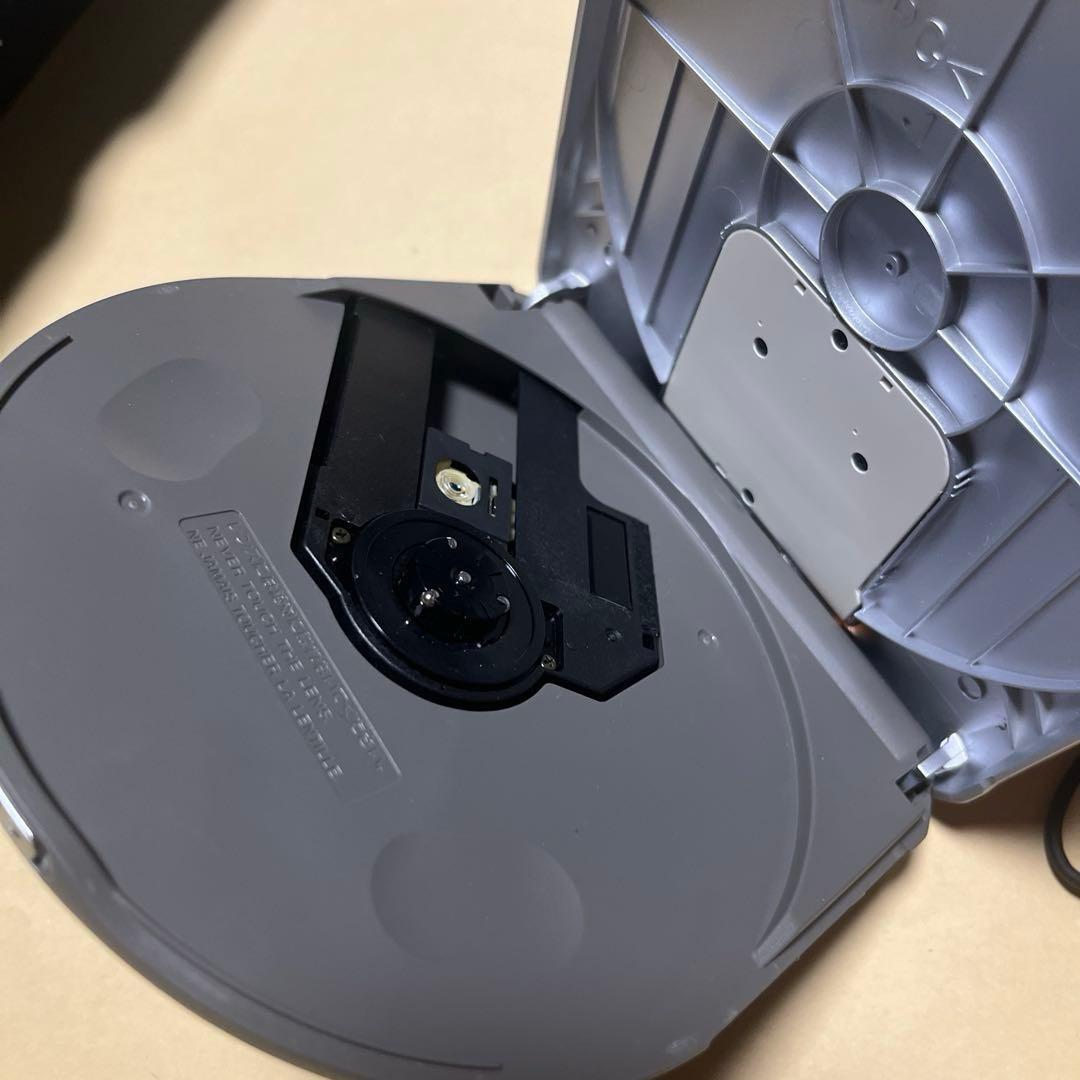 d*2様 SONY CDウォークマン D-E707 ジャンク品