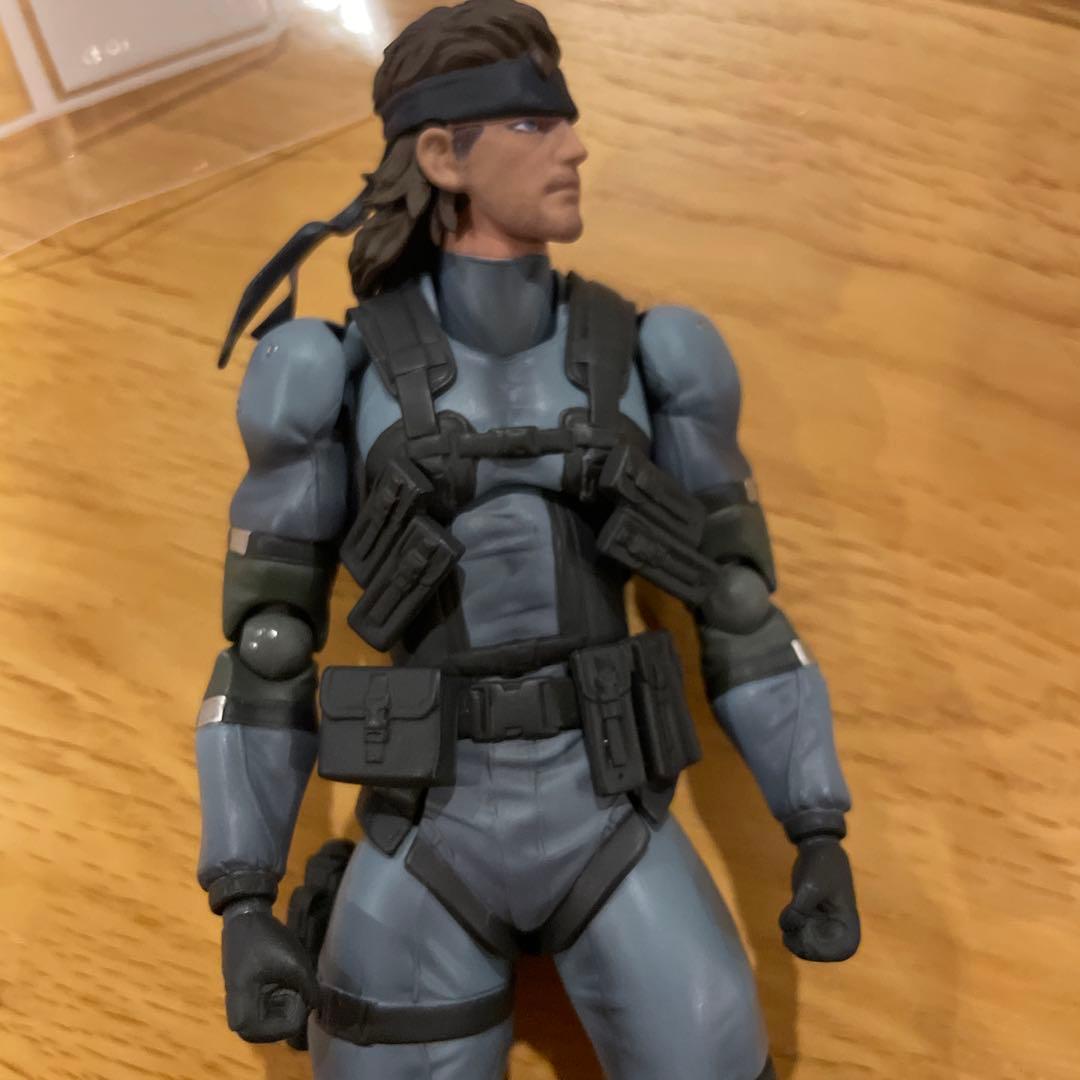 figma 645 SOLID SNAKE MGS2 　スネーク　メタルギア