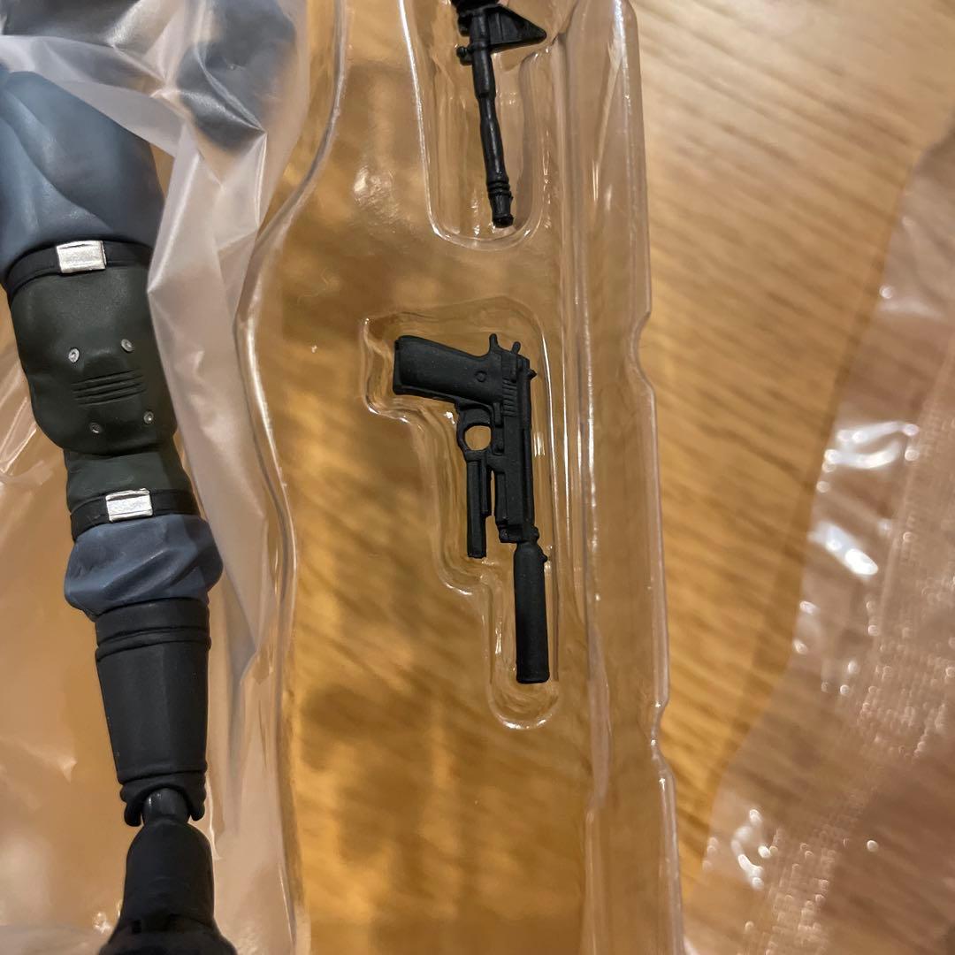 figma 645 SOLID SNAKE MGS2 　スネーク　メタルギア
