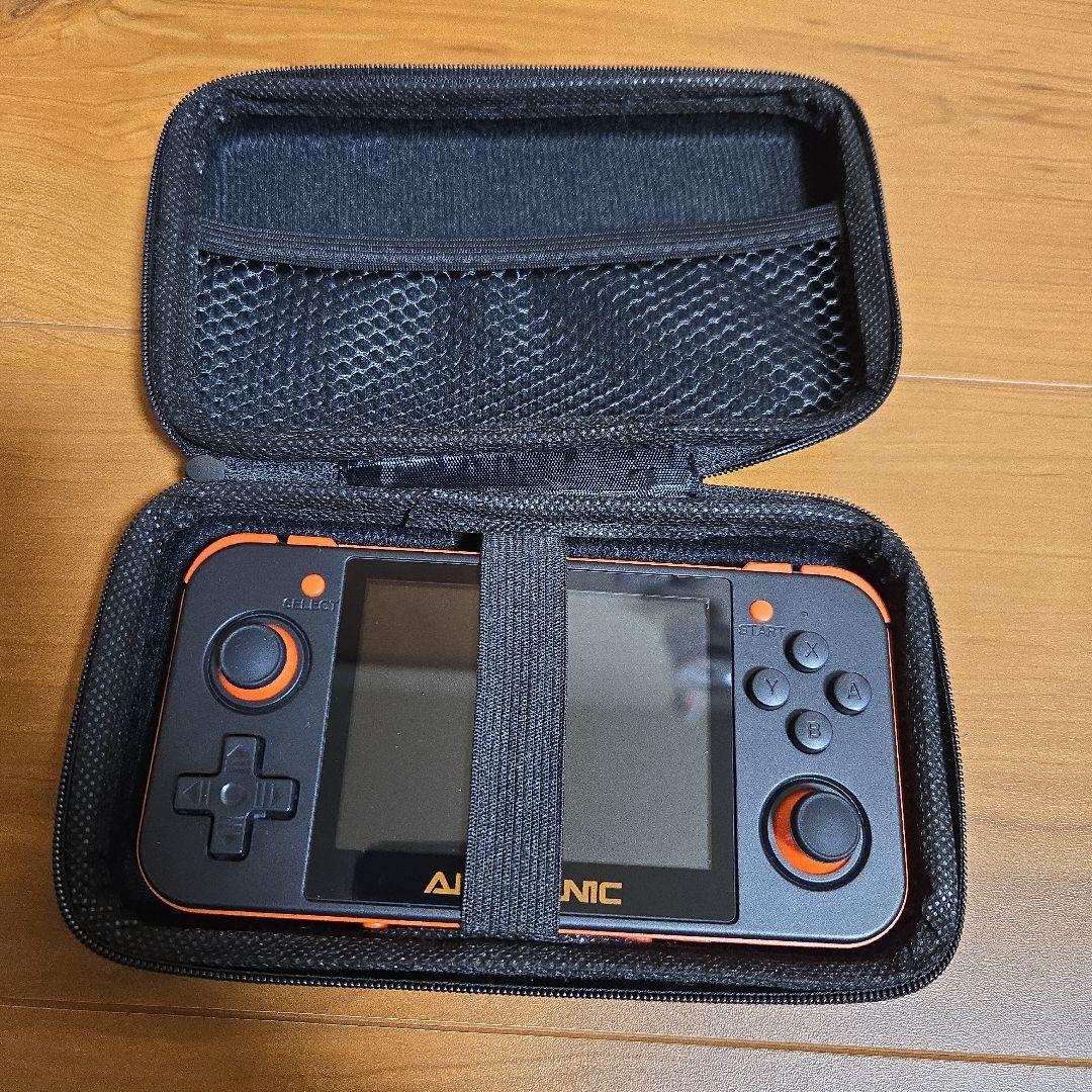 RG350 ポータブルゲームプレイヤー本体 &ケース付き