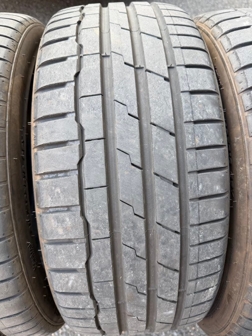ハンコック ベンタスS1 EVO3 215/40R18 23年製 ４本