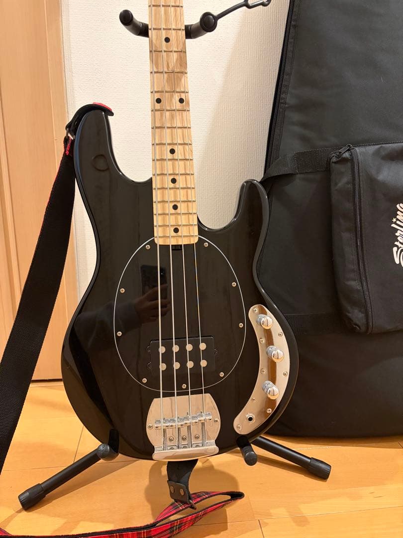 ベース Sterling By Musicman SUB STINGRAY RAY4