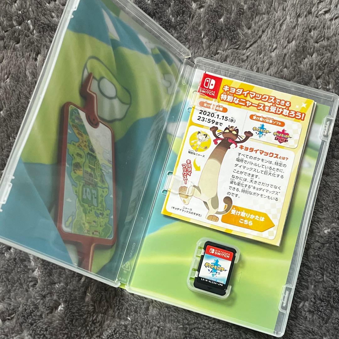 Nintendo Switch ソフト ポケモン ソード シールド 2点セット