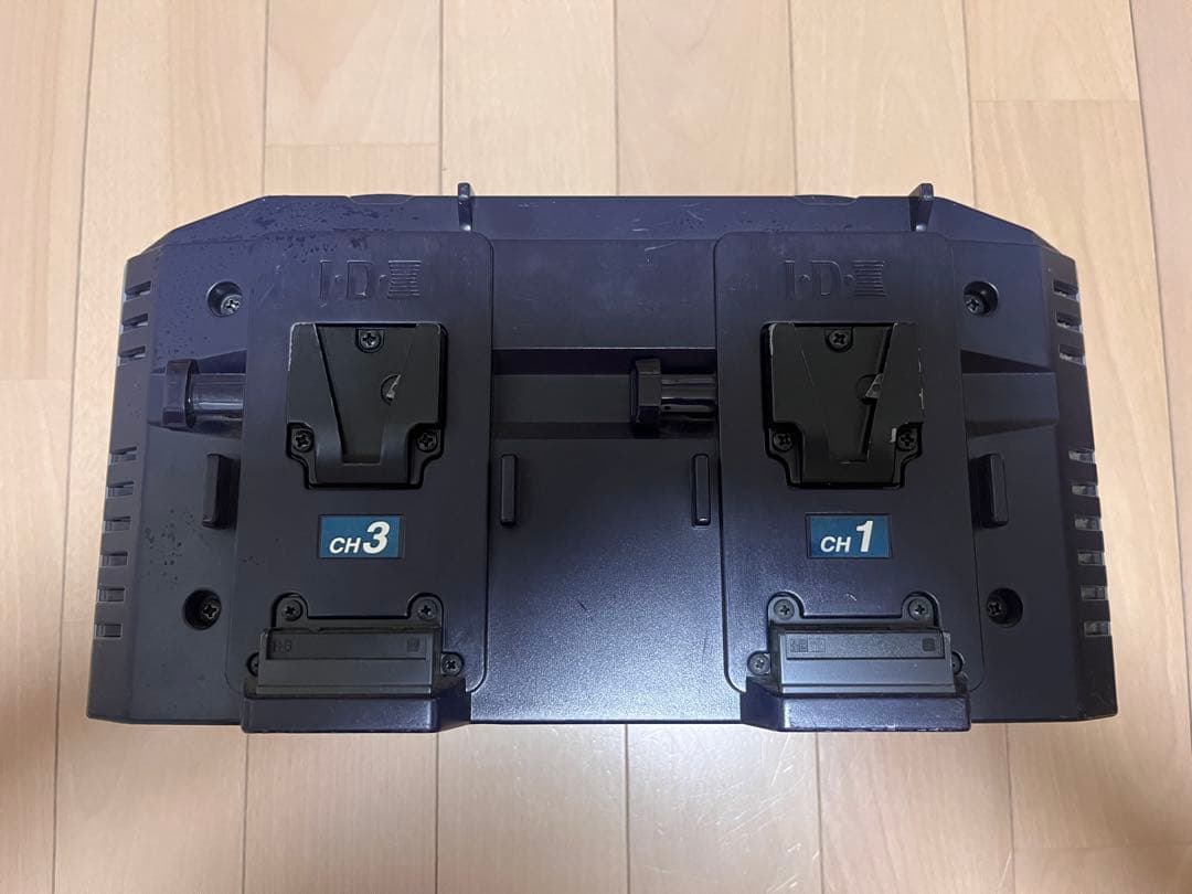 IDX VL-4S 4連チャージャー 【持ち手無し】