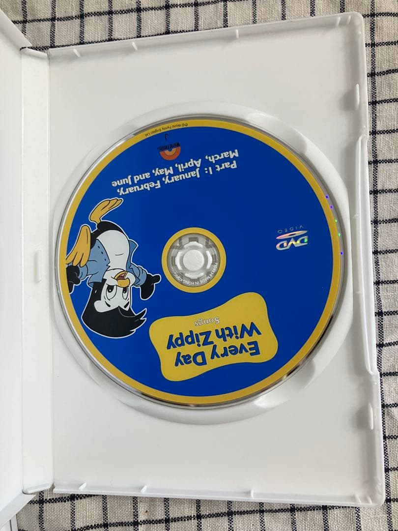 【おうち英語】Every Day With Zippy DVD4枚とカレンダー