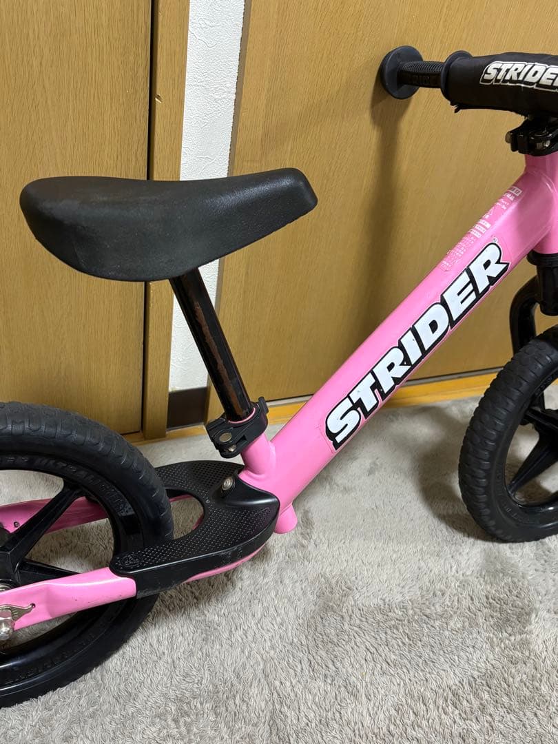 STRIDER スポーツ バランスバイク 12インチ ピンク